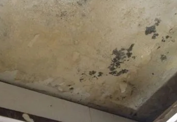 石家庄市阳台漏水维修公司分享下石家庄市卫生间渗水维修需要注意哪些问题。